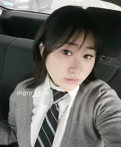 小巧的踢啤酒的头像