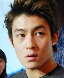 给我一个吻的头像