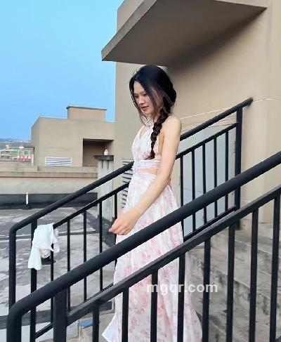 姑娘，的头像