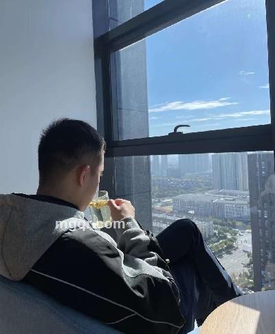 迤逦的头像