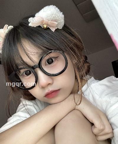 只需要一个你的头像