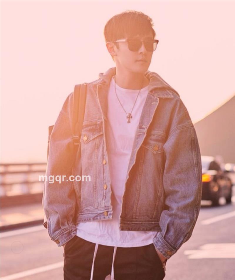 屋顶望月的头像