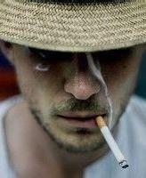 猥琐大叔的头像