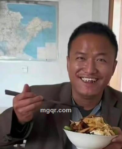 可爱的光头的头像