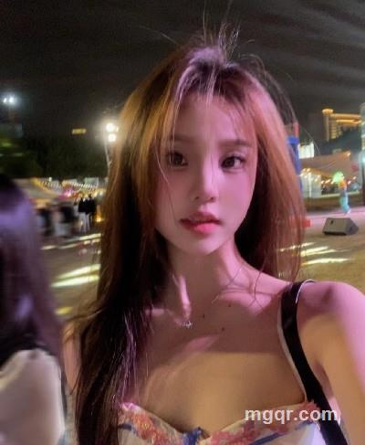 是个奶渣的头像