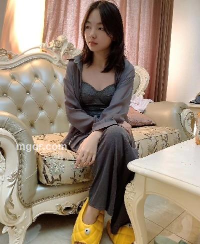 轻颜的头像