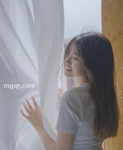 黑色羽毛的头像