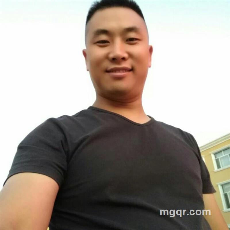 帅的不明显的头像