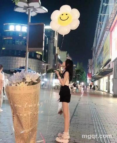 夏天的雨的头像