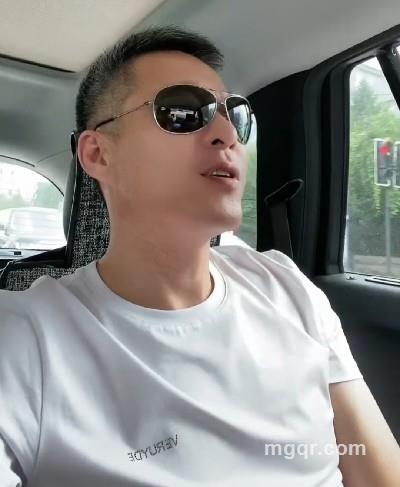 一生风雨的头像