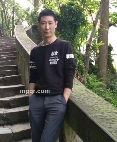 小哥的头像