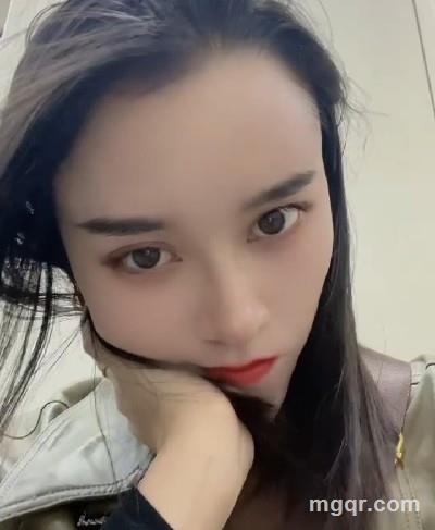 娅娅Y的头像