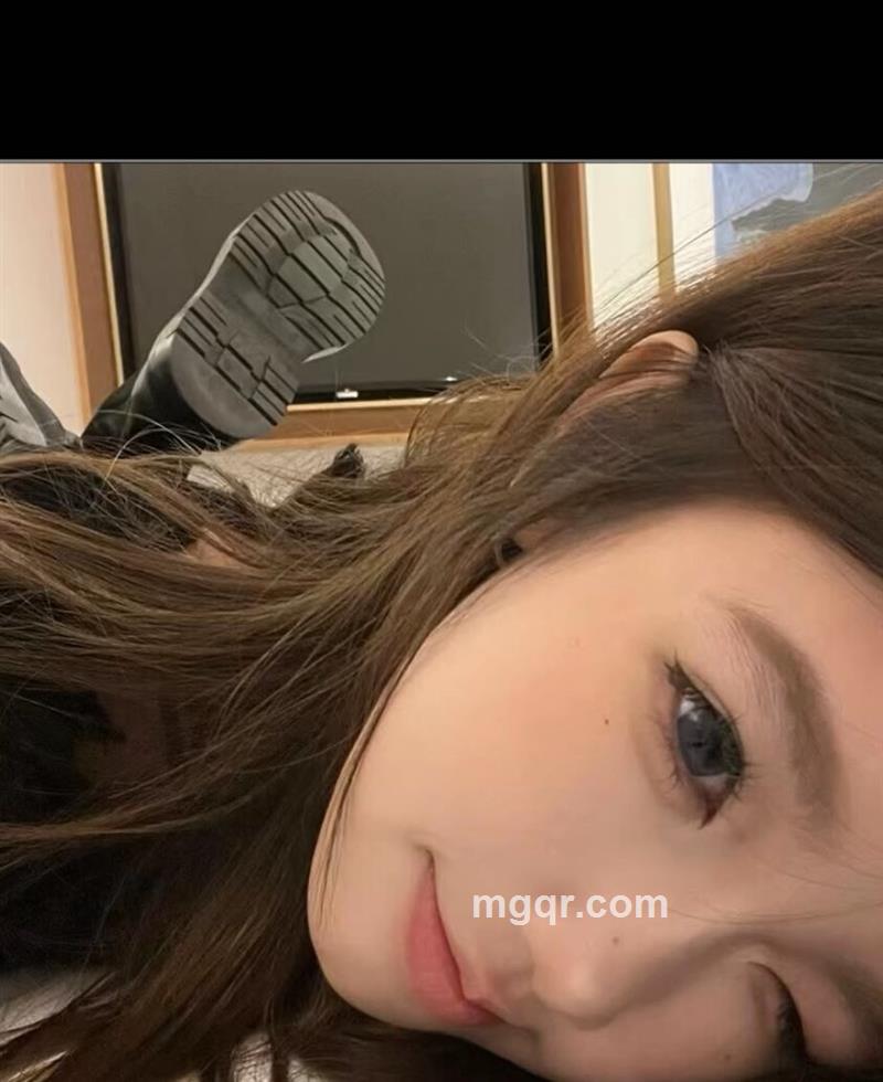 美女的烦心柿的头像
