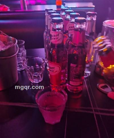 来源于一个点的头像