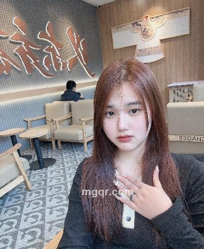 摇一摇的头像