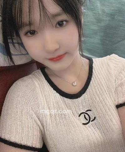 睡说的糖很甜的头像