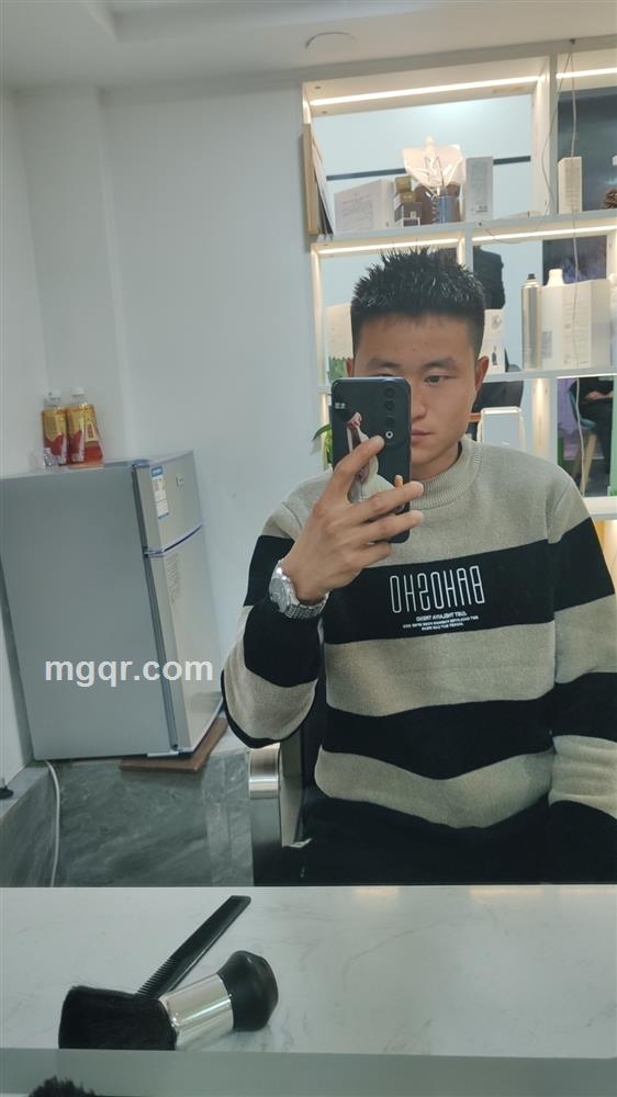 明明很好的头像