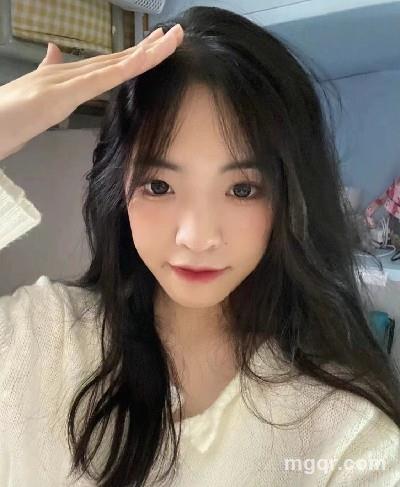 萌酱小精灵的头像