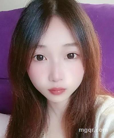 谁不喜欢花儿呢的头像