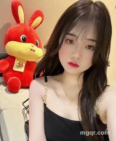 双眼皮的女生的头像