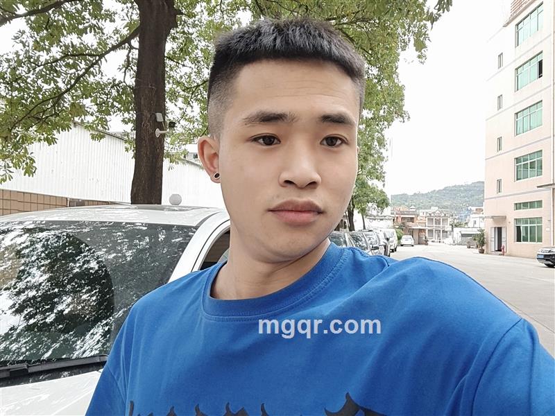 十月糊涂虫的头像