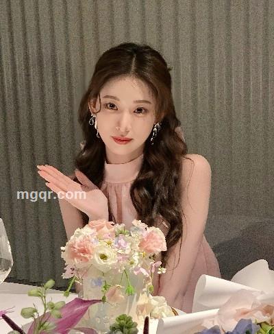 专一的天使的头像