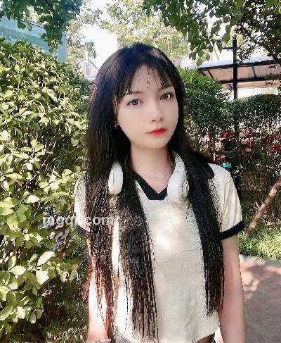 吃个桃桃的头像