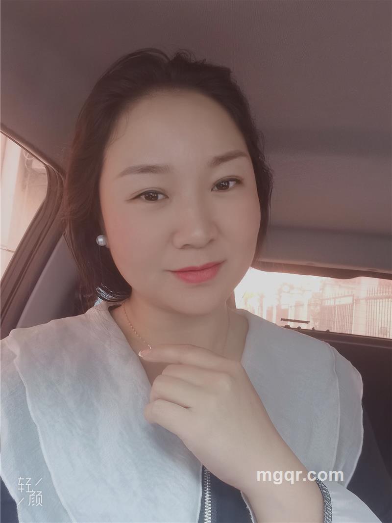 月色下的爱人的头像