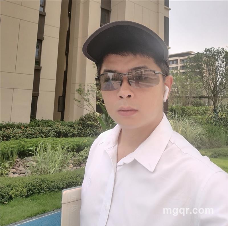天舔向上的头像