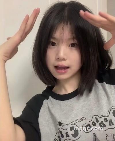 呐呐呐的头像