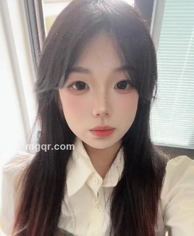 小怡睡不着的头像