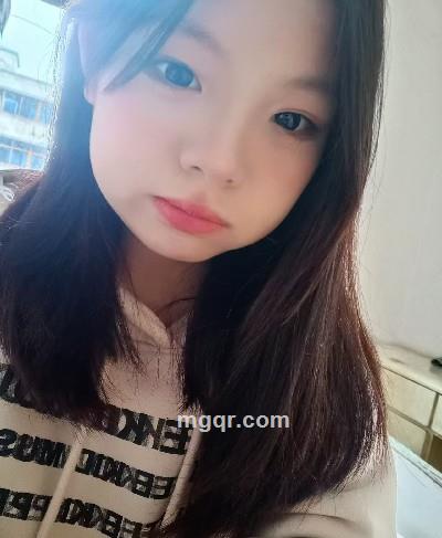 诗诗吖的头像