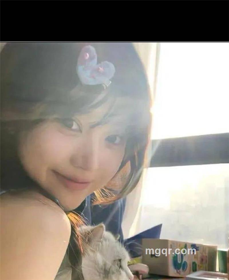 爱吃糖的猫的头像