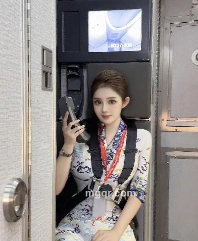 冻梨小雨ᐝ的头像