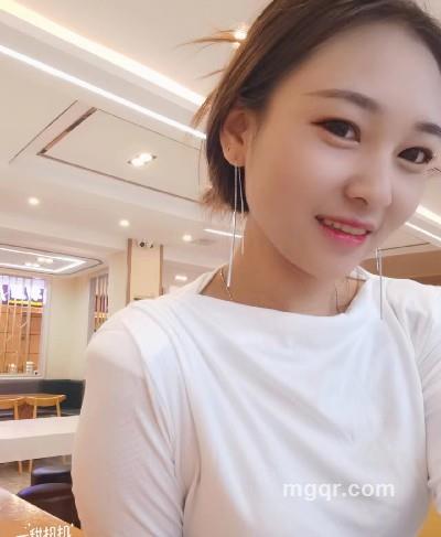 需要帮助的女孩的头像