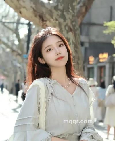 不吃香菜的头像