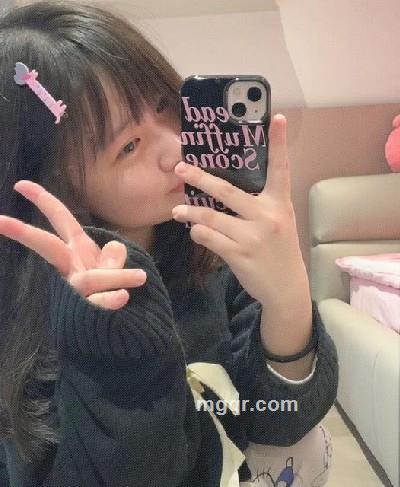 初一的头像