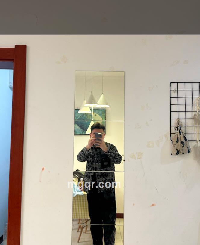 源于生活的头像