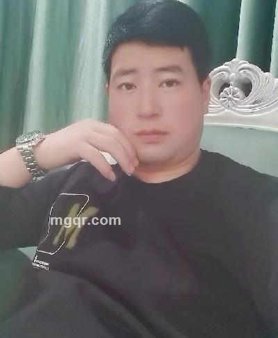 阳光男孩的头像