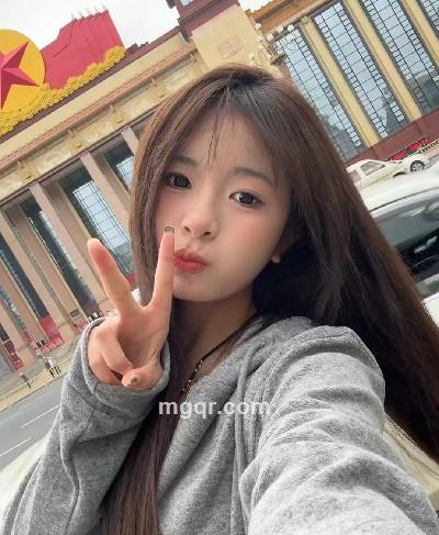 清晨的阳光的头像