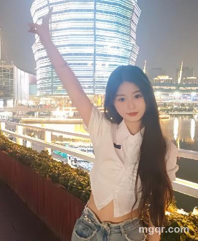 爱笑的女孩的头像