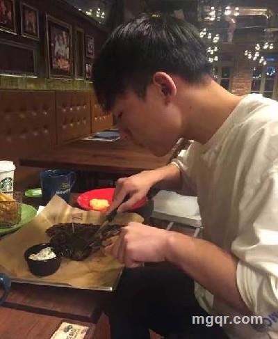 For Victory的头像