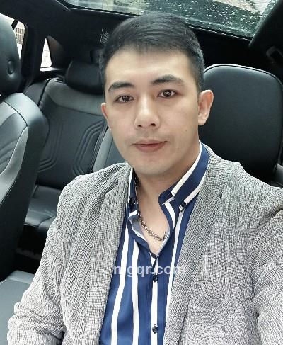 风雨中前行的头像