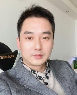 孤世独尘的头像