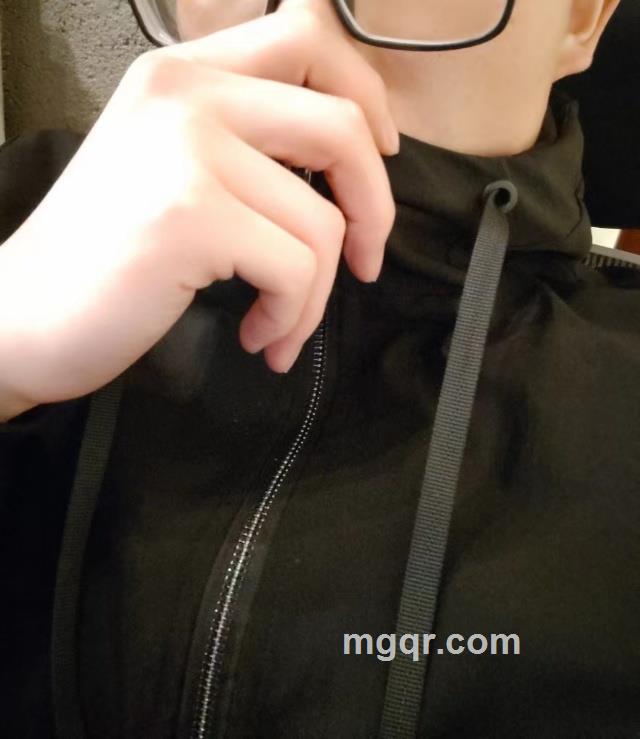 凌晨两点的寂寞的头像