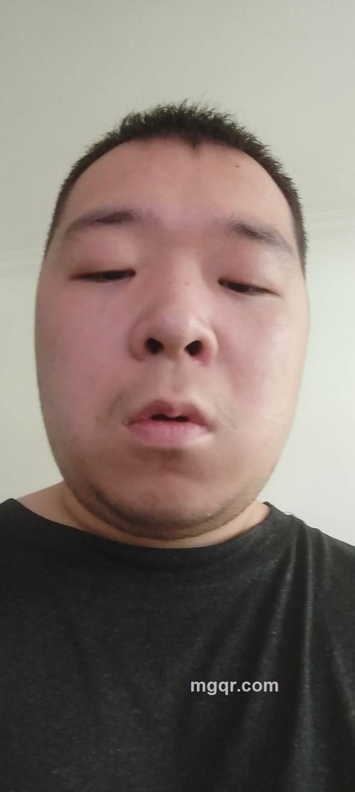 美丽的男孩😀的头像