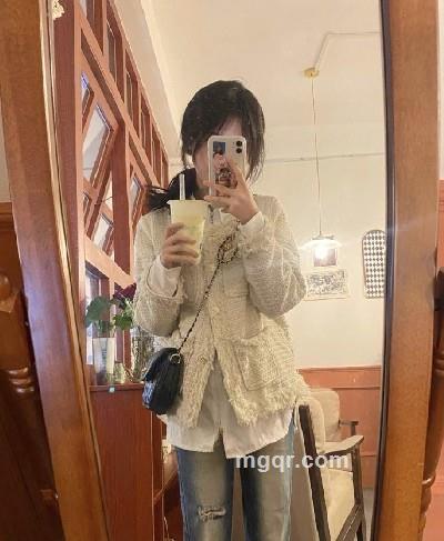 凌晨一点的猫的头像