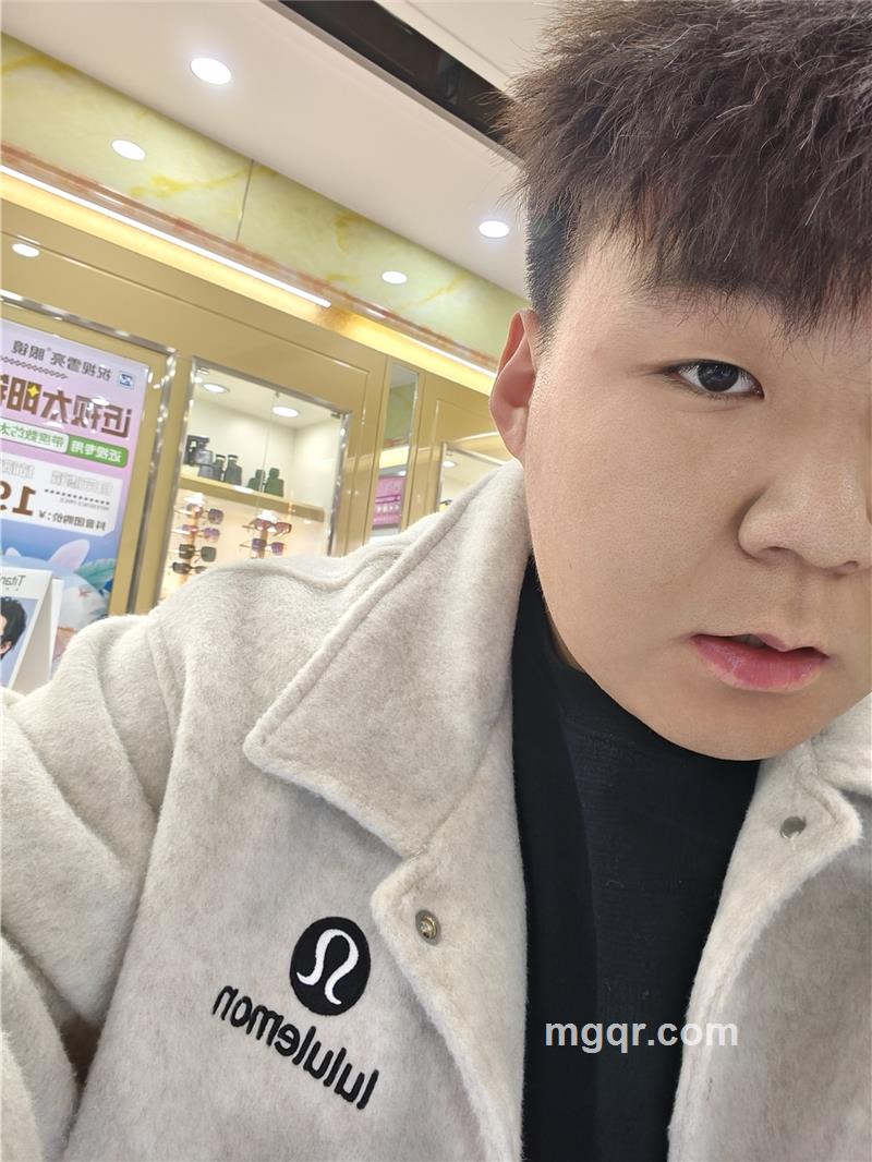 寂寞男大的头像