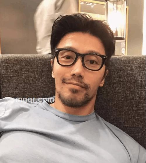 大约在冬季的头像