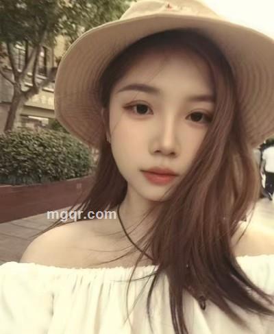 依纯吖的头像